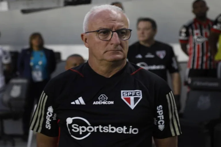 Até quando vai o contrato do técnico Dorival Júnior com o São Paulo? 