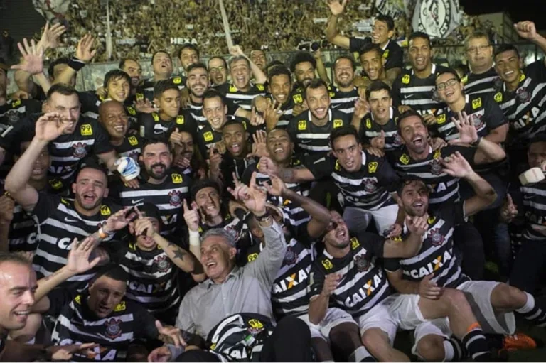 Ex-Corinthians e Grêmio sofre golpe e leva prejuízo de mais de R$ 40 milhões