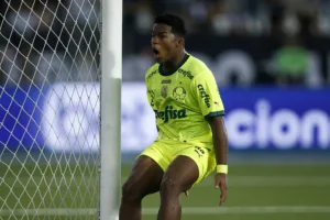 Desempenho de Endrick no jogo do Palmeiras chama atenção da mídia espanhola