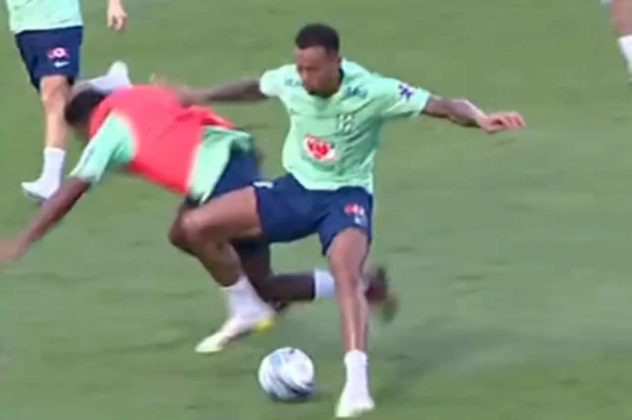 Endrick é “atropelado” em treino da seleção brasileira e lance viraliza; assista