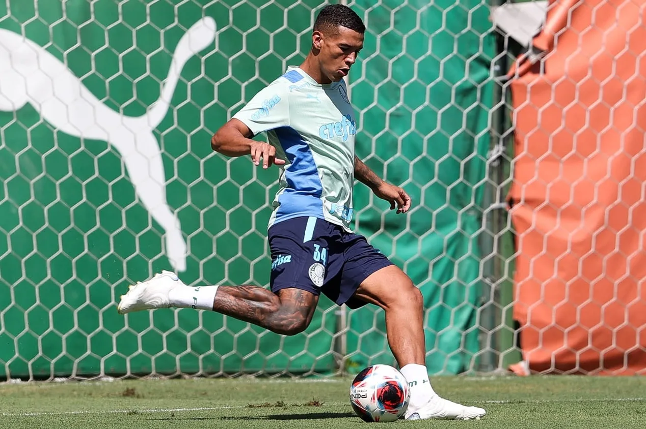 Joia do Palmeiras relembra que foi dispensado por rival na base