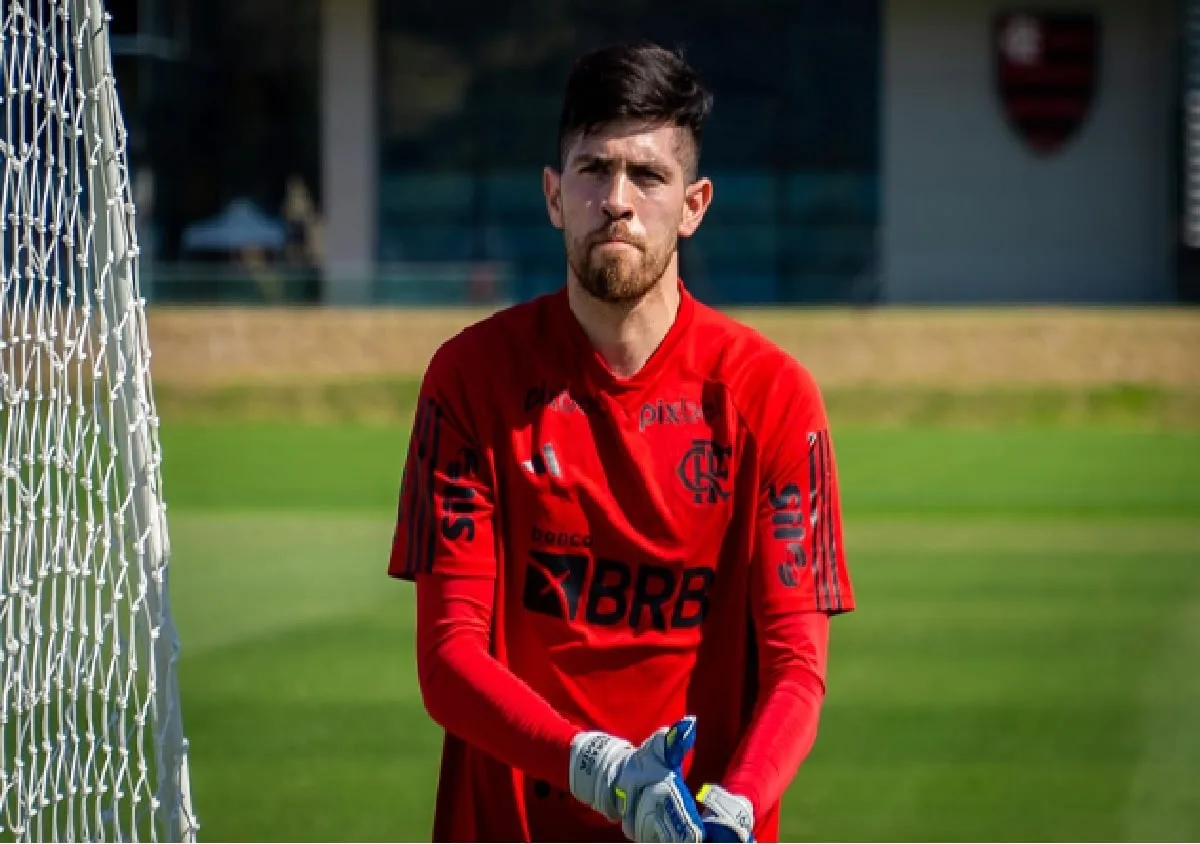 Agustín Rossi se destaca entre goleiros do Brasileirão Série A desde estreia pelo Flamengo