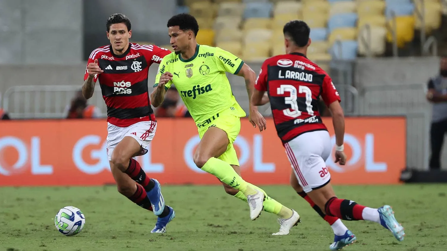 Flamengo bate o Palmeiras e volta a sonhar com o título do Brasileirão Série A