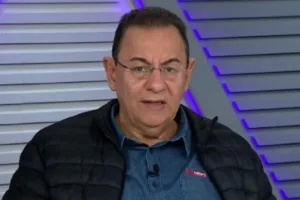 Flavio Prado aponta clube do Brasileirão que precisa “começar do zero”: “Time é fraco”