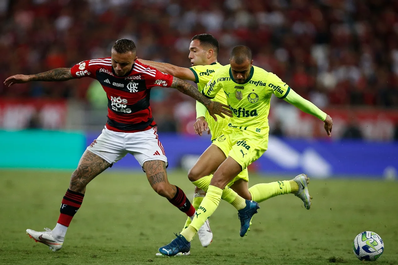 Flavio Prado reage sobre Cebolinha como titular do Flamengo hoje