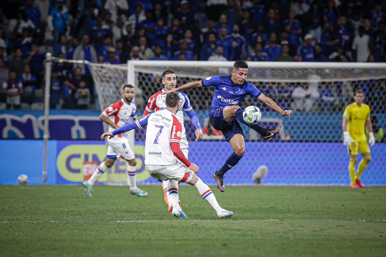 Entenda por que jogo entre Fortaleza x Cruzeiro pelo Brasileirão será na Data Fifa