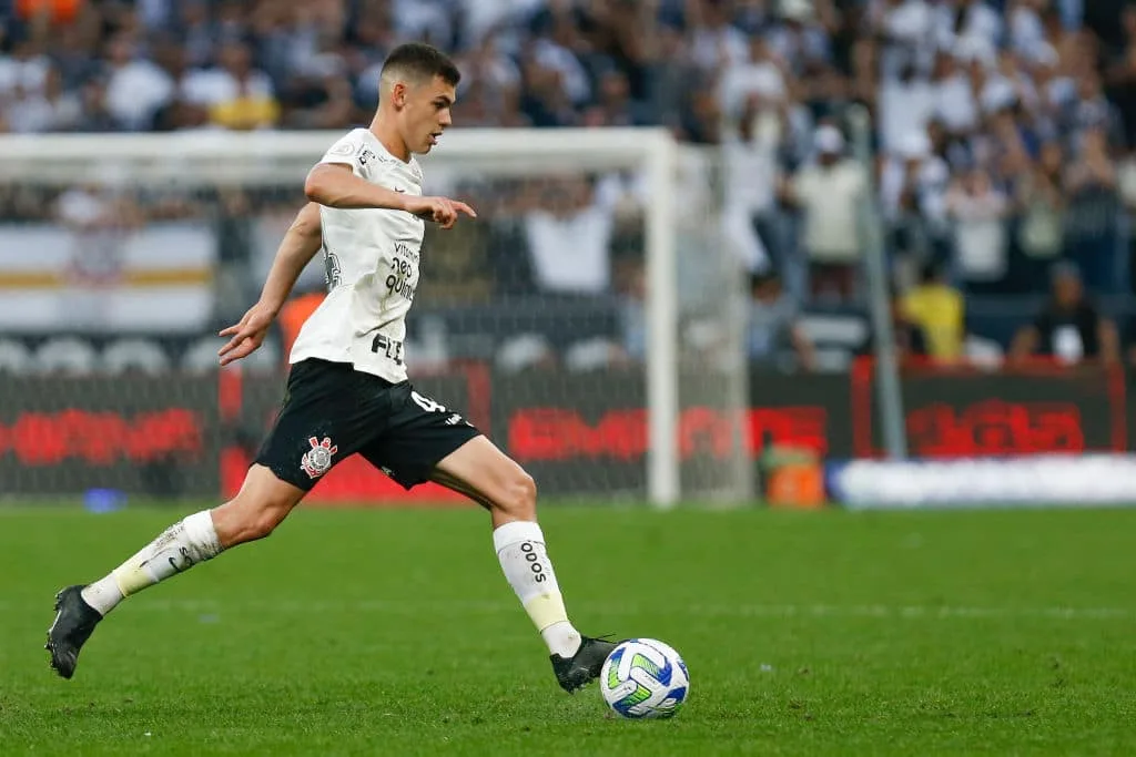 Real Madrid quer dar chapéu em Barcelona e contratar revelação do Corinthians