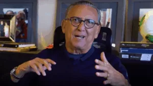 Galvão Bueno sinaliza favorito ao título do Brasileirão: “Sempre forte”