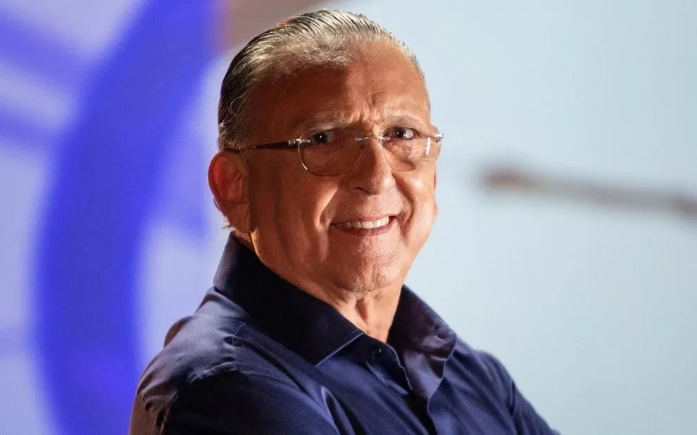 Galvão Bueno detona briga generalizada em Coritiba x Cruzeiro: “Marginais”