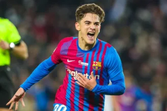 Jovem meio-campista do Barcelona é destaque da equipe