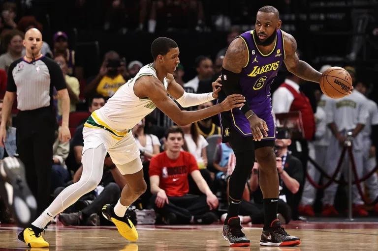 Rockets x Lakers: onde assistir ao jogo da NBA hoje (08/11) AO VIVO