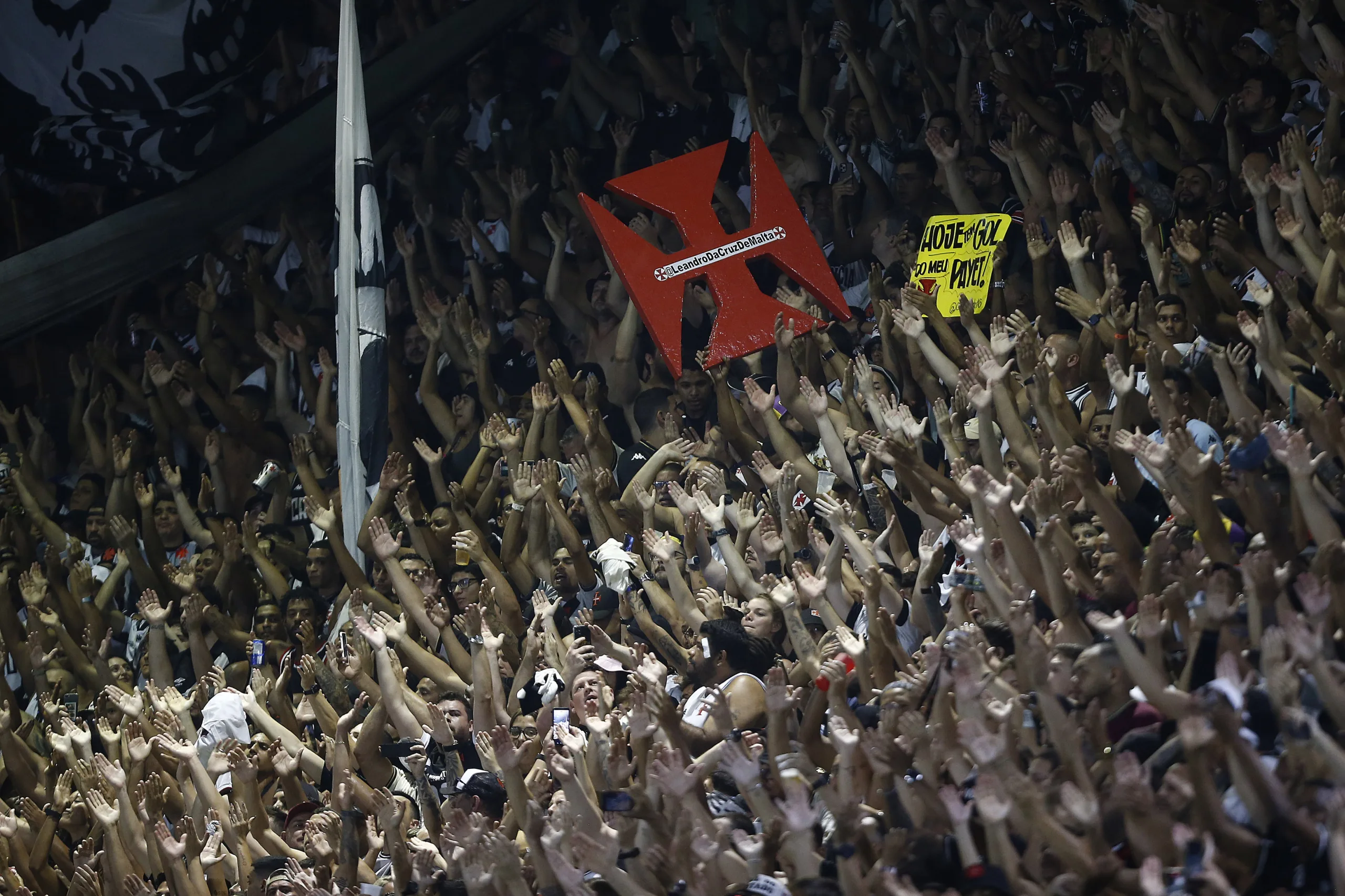 Corinthians vacila e Puma inaugura o marcador para o Vasco; veja o gol