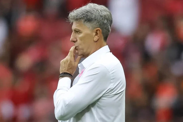 Com baixas, Grêmio fecha hoje a preparação para encarar o Botafogo