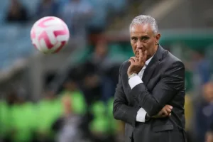 Jogo do Flamengo hoje contra o Santos pode render duas posições no Brasileirão