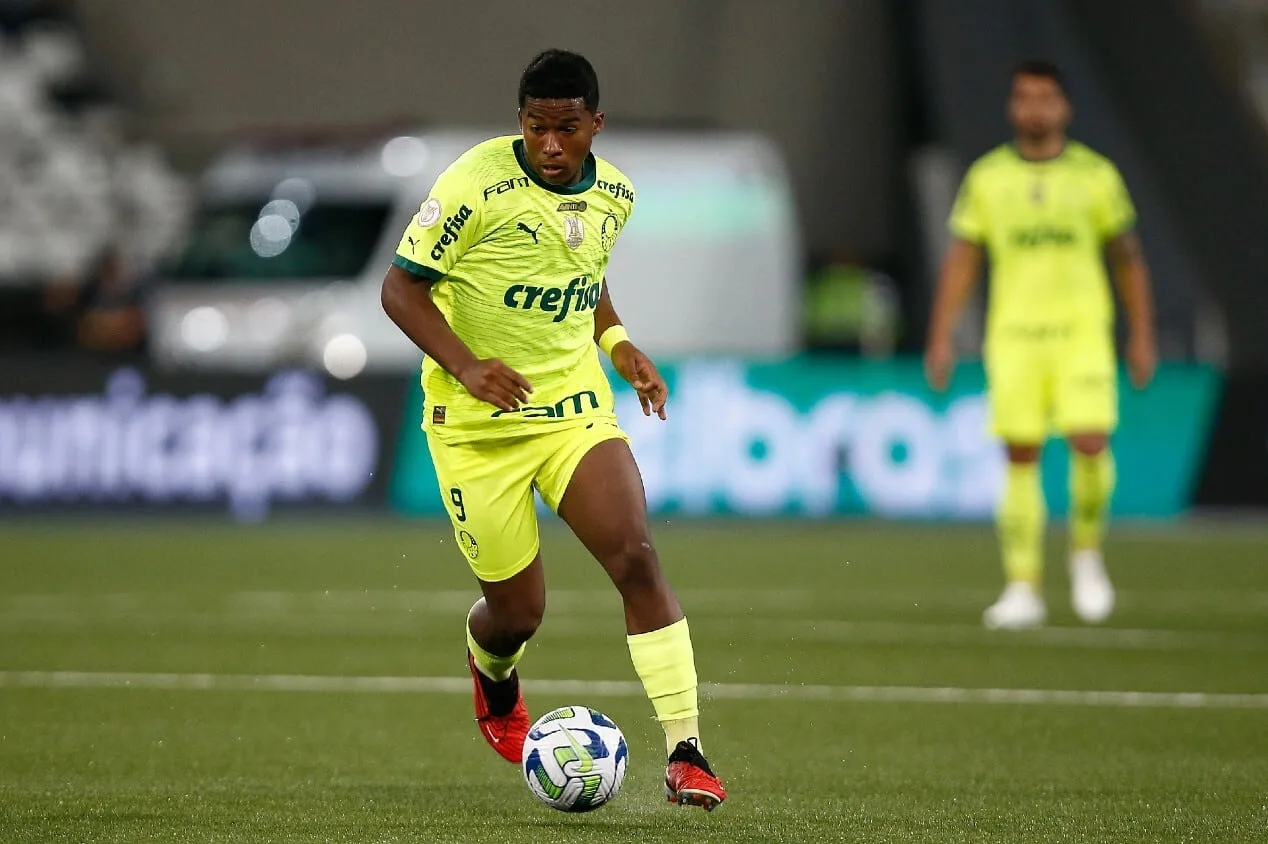 Neto exalta Endrick e compara jogador do Palmeiras com Ronaldo e Romário