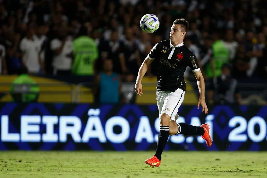 Torcedores do Vasco esgotam ingressos para duelo diante do América-MG