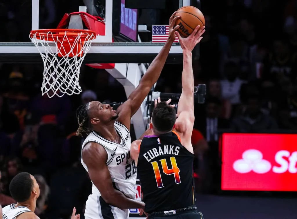 San Antonio Spurs se recupera e vence o Phoenix  Suns pela NBA
