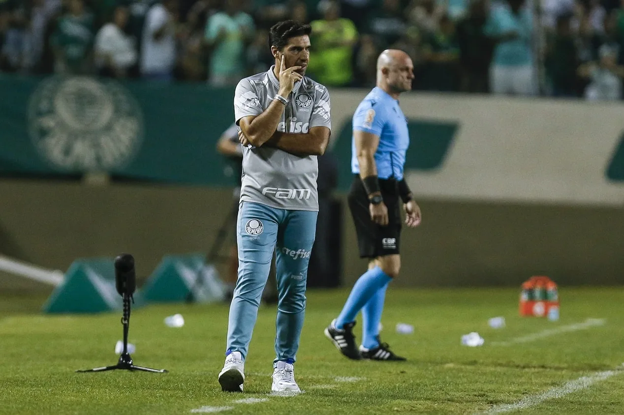 Abel Ferreira critica o calendário do futebol brasileiro após vitória do Palmeiras sobre o Internacional