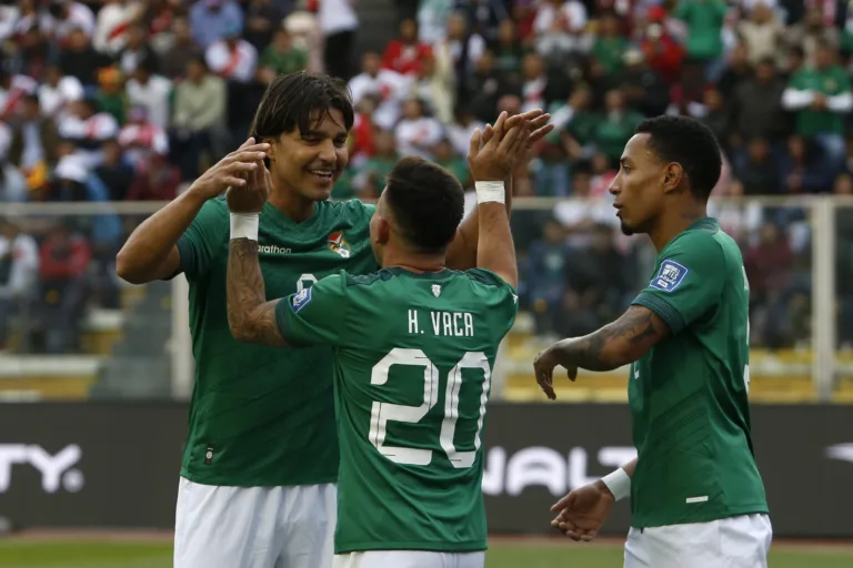 Bolívia vence o Peru na estreia do técnico Antonio Carlos Zago