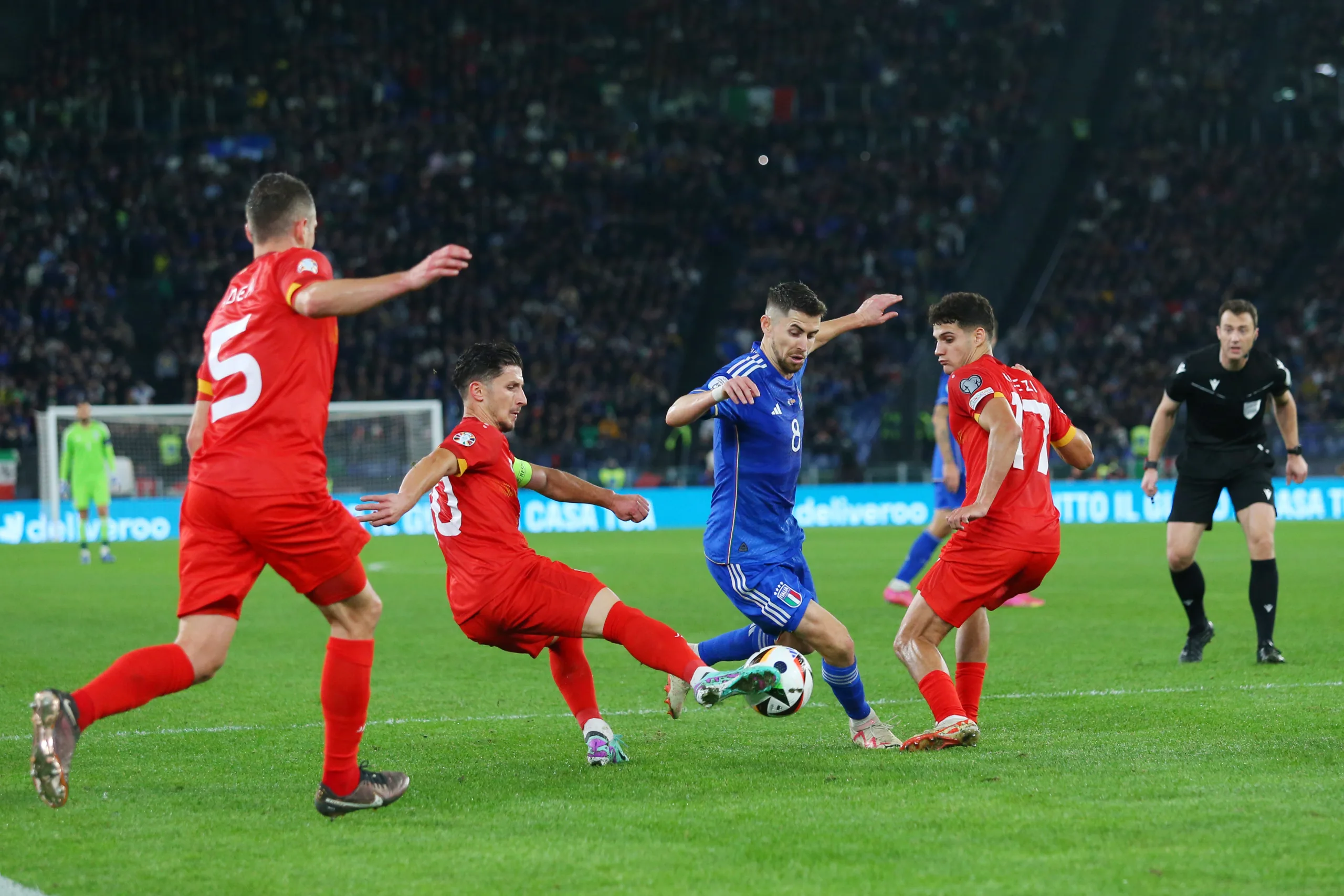 Itália ignora defesa da Macedônia do Norte e aplica goleada nas eliminatórias da Euro