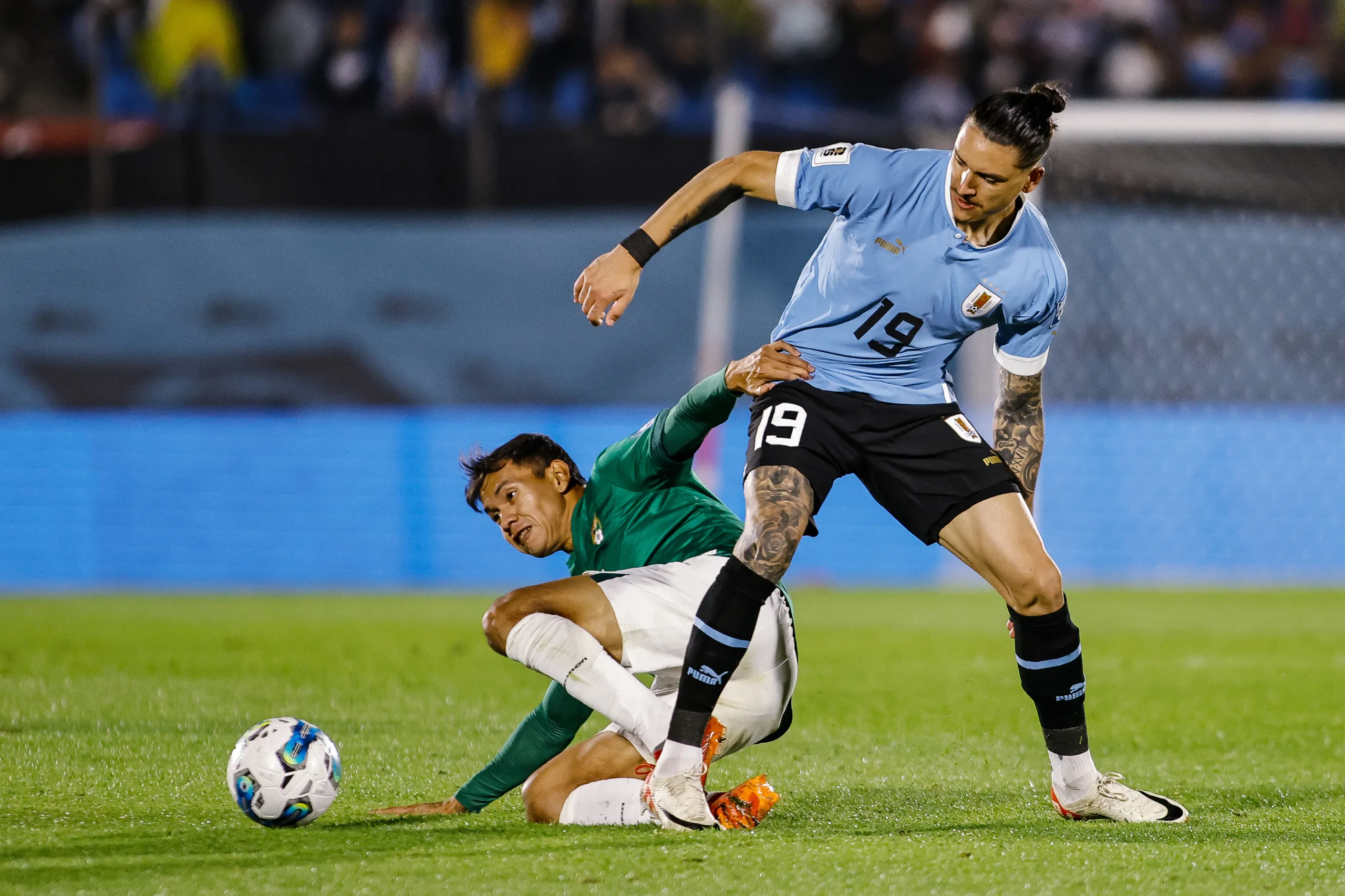 Com Suárez, Uruguai ignora defesa da Bolívia e garante mais uma vitória nas Eliminatórias da Copa