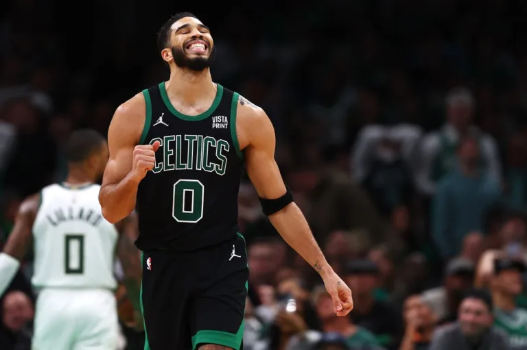 Bucks, Celtics, Warriors e mais: confira os jogos da NBA hoje (24/11)