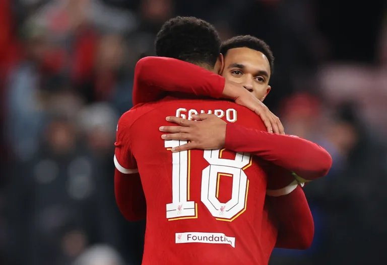 Liverpool vence o LASK e avança às oitavas da Europa League