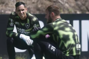 Botafogo: Tiago Nunes quer Gatito Fernandéz no lugar de Lucas Perri