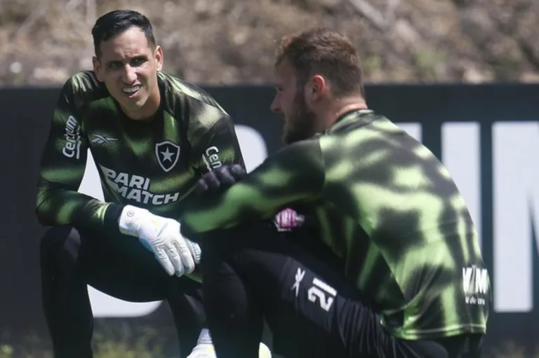 Botafogo: Tiago Nunes quer Gatito Fernandéz no lugar de Lucas Perri