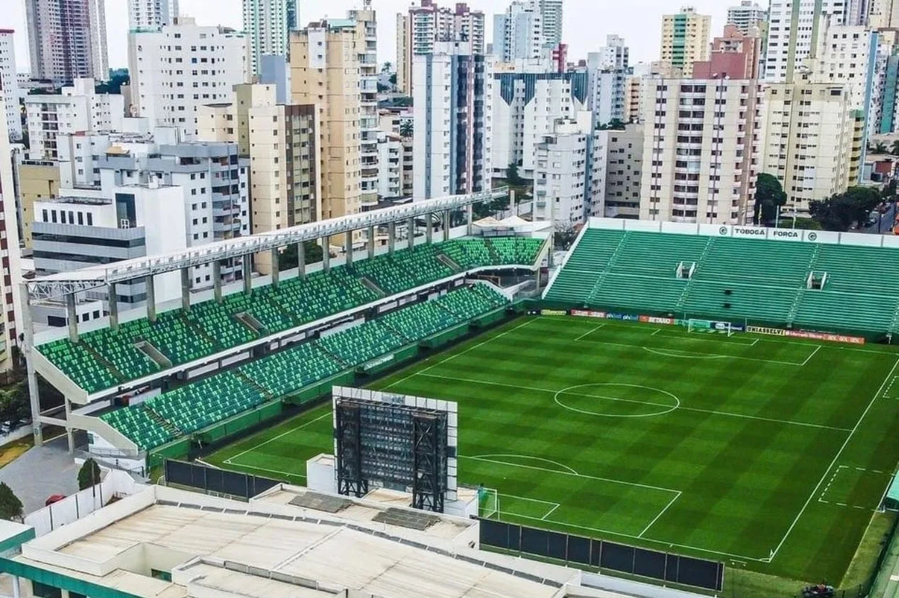 Clube do Brasileirão Série A aprova estatuto, encaminha SAF e bane cargo de presidente