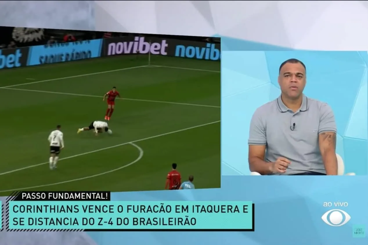 Denílson vê “pênalti claríssimo” de Bidu, do Corinthians, contra o Athletico