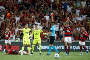 Leonardo Gaciba analisa expulsão de Gómez em Flamengo e Palmeiras