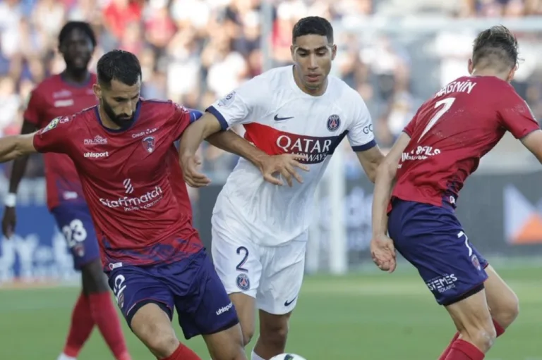 Agente de Hakimi confirma conversas com o PSG por renovação