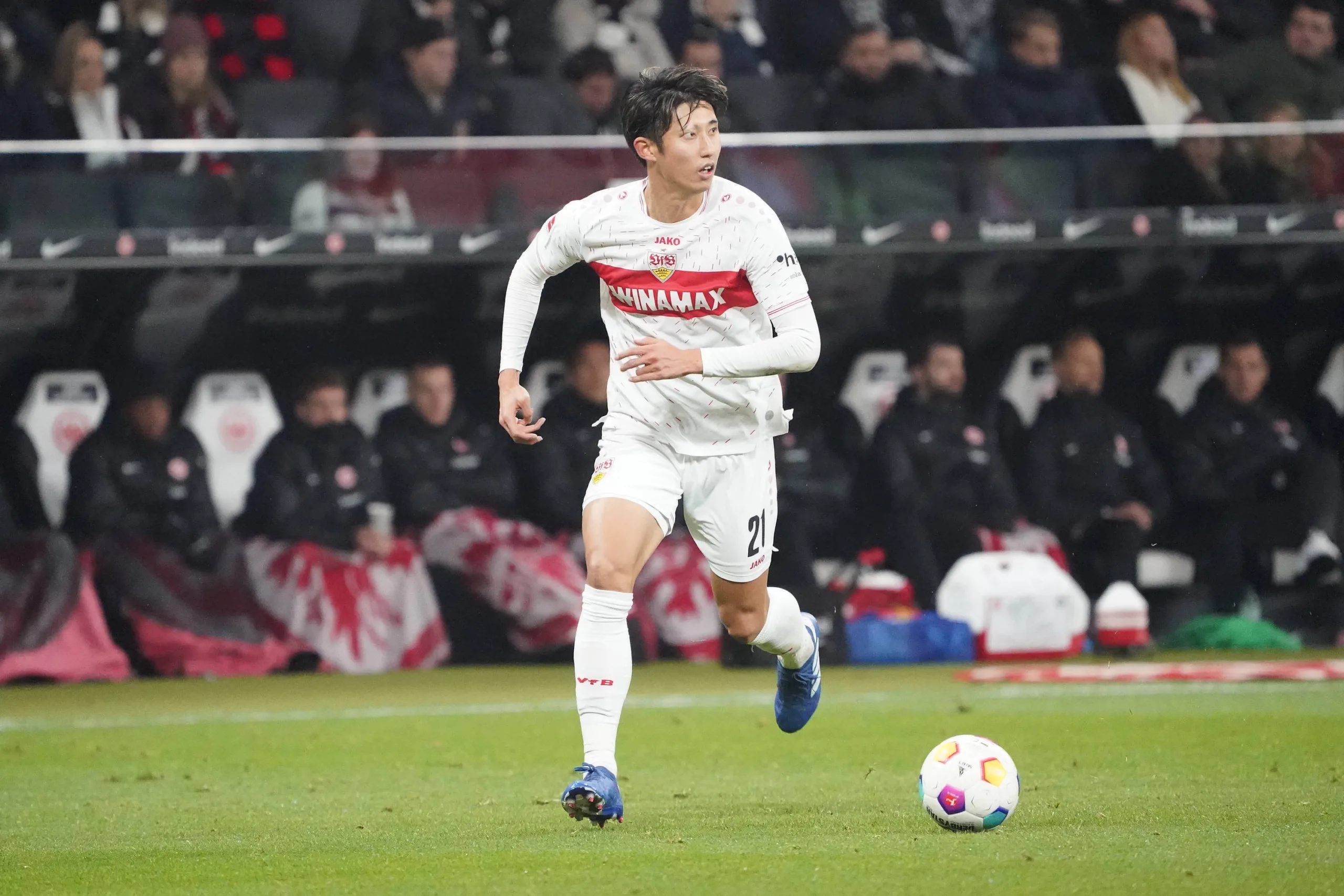 Mercado da bola: Stuttgart pode faturar bolada com zagueiro japonês; saiba mais