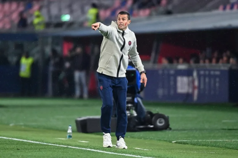 Mercado da bola: Milan pode contratar Thiago Motta se desempenho de Pioli não melhorar