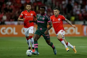 Em reencontro pós Libertadores, Internacional e Fluminense empatam no Beira-Rio