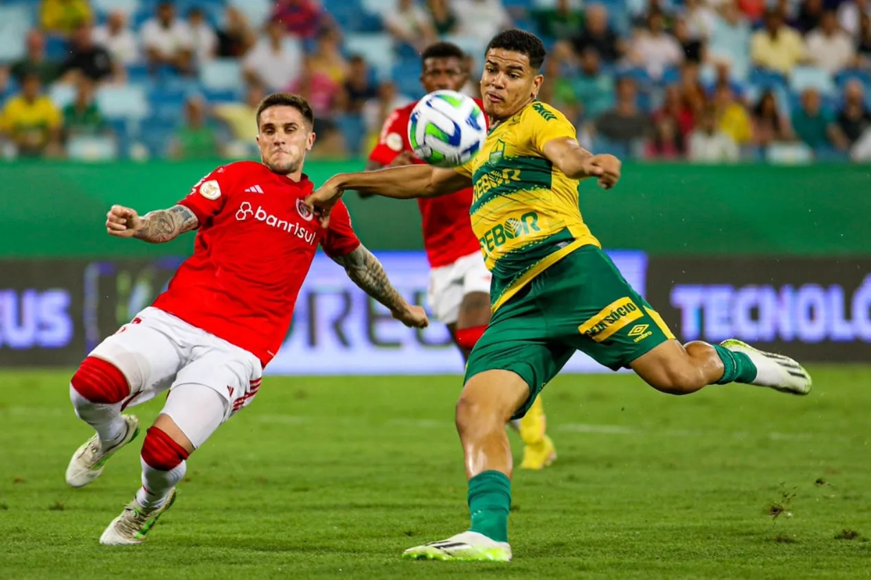 Internacional vence o Cuiabá fora de casa e se garante na Sul-Americana