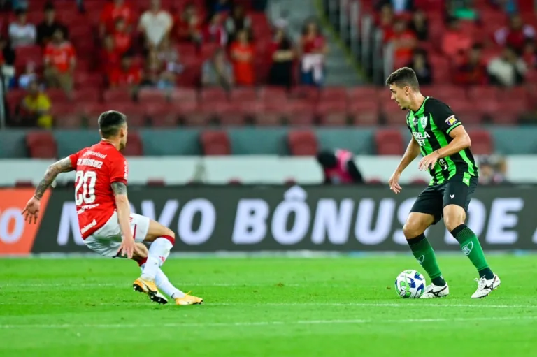 Internacional sai na frente, mas cede empate para o América-MG no Beira-Rio