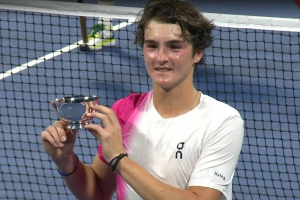 Campeão do US Open juvenil, João Fonseca pode entrar para circuito universitário nos EUA