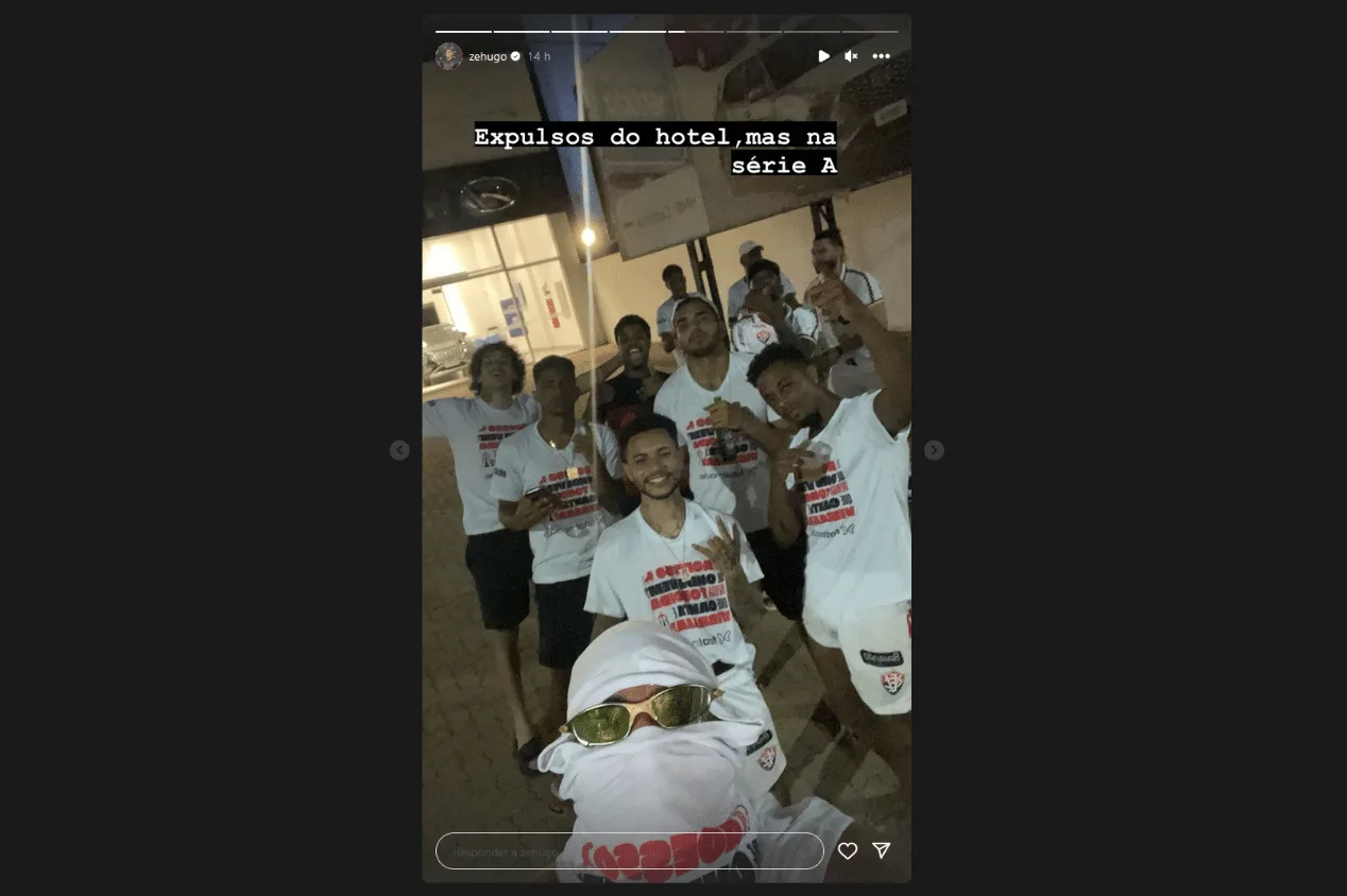 Jogadores do Vitória são expulsos de hotel após acesso garantido no Brasileirão Série A