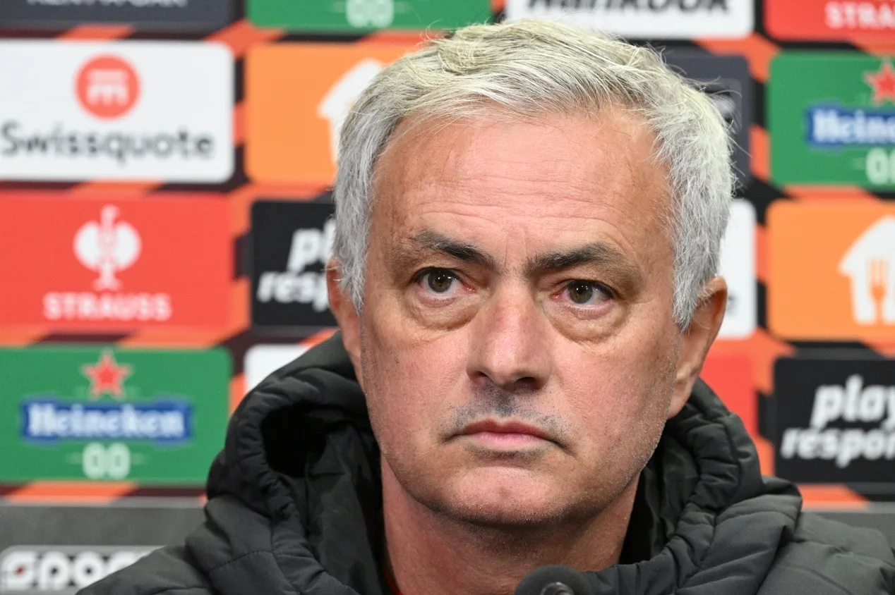 Mourinho sobre o Ancelotti: “Só um louco deixaria o Real Madrid”