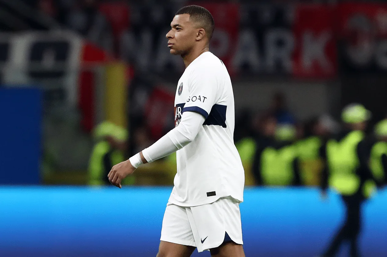 Kylian Mbappé é criticado pela mídia europeia após derrota do PSG para o Milan