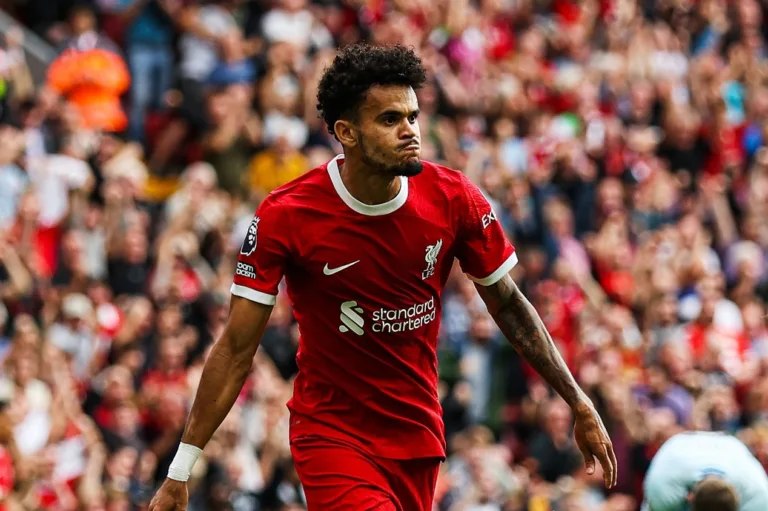 Pai de jogador do Liverpool enfim é liberado por sequestradores