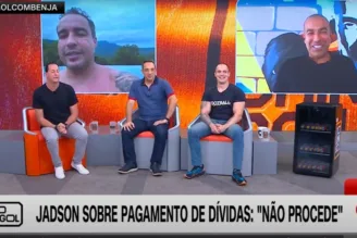 Jadson invade programa de Benja e cobra salário do Corinthians: "Não acertaram nada"