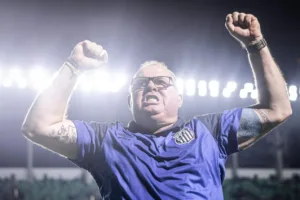 Santos dá a volta por cima após goleada histórica no Brasileirão