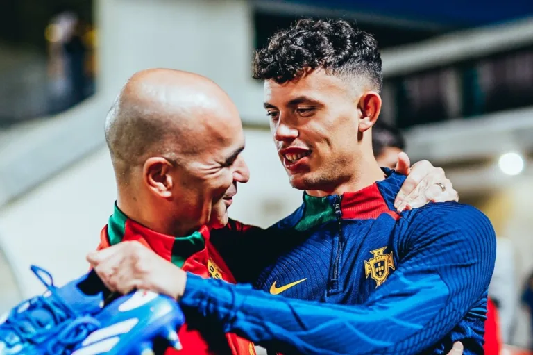 Jogador do Manchester City é cortado da seleção portuguesa devido à lesão