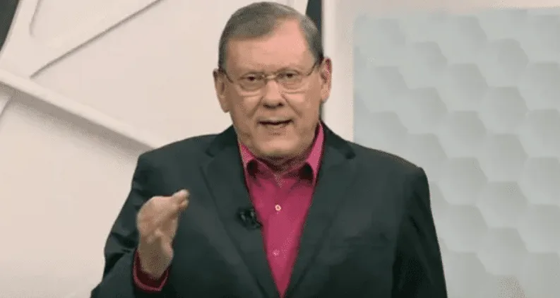 Milton Neves descarta rebaixamento no Brasileirão: “Vai escapar”