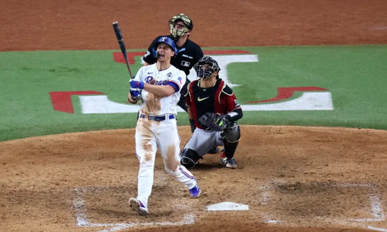 MLB premia melhores rebatedores e defensores da temporada 2023