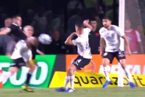 PC de Oliveira diz que Vasco teve pênalti não marcado contra o Corinthians; assista