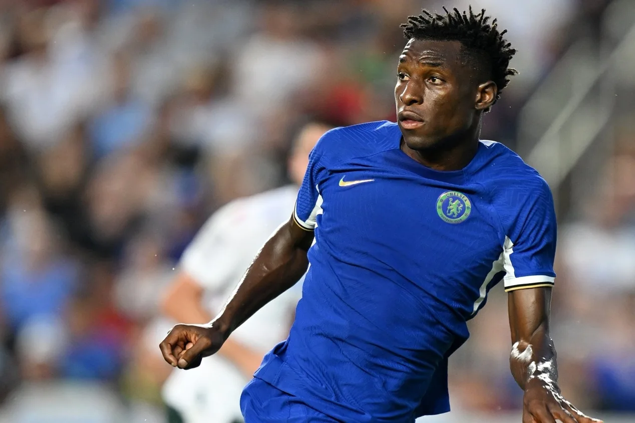 Pochettino defende jovem Nico Jackson e volta a pedir paciência com o jogador no Chelsea